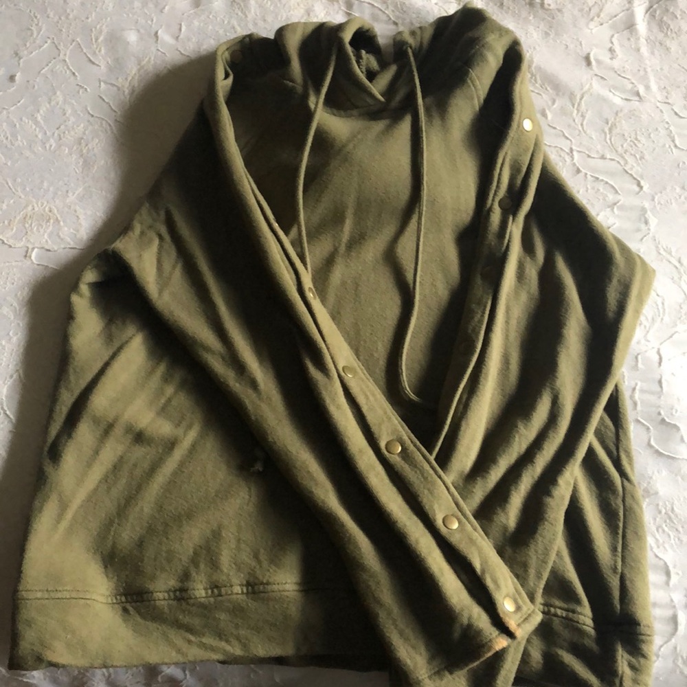 Hoodie with metal accents